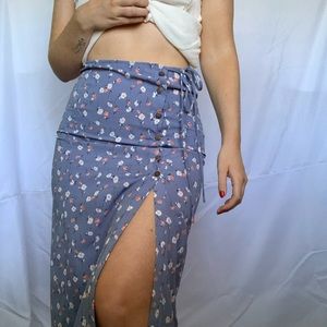 💐Urban Outfitters Floral Skirt💐
